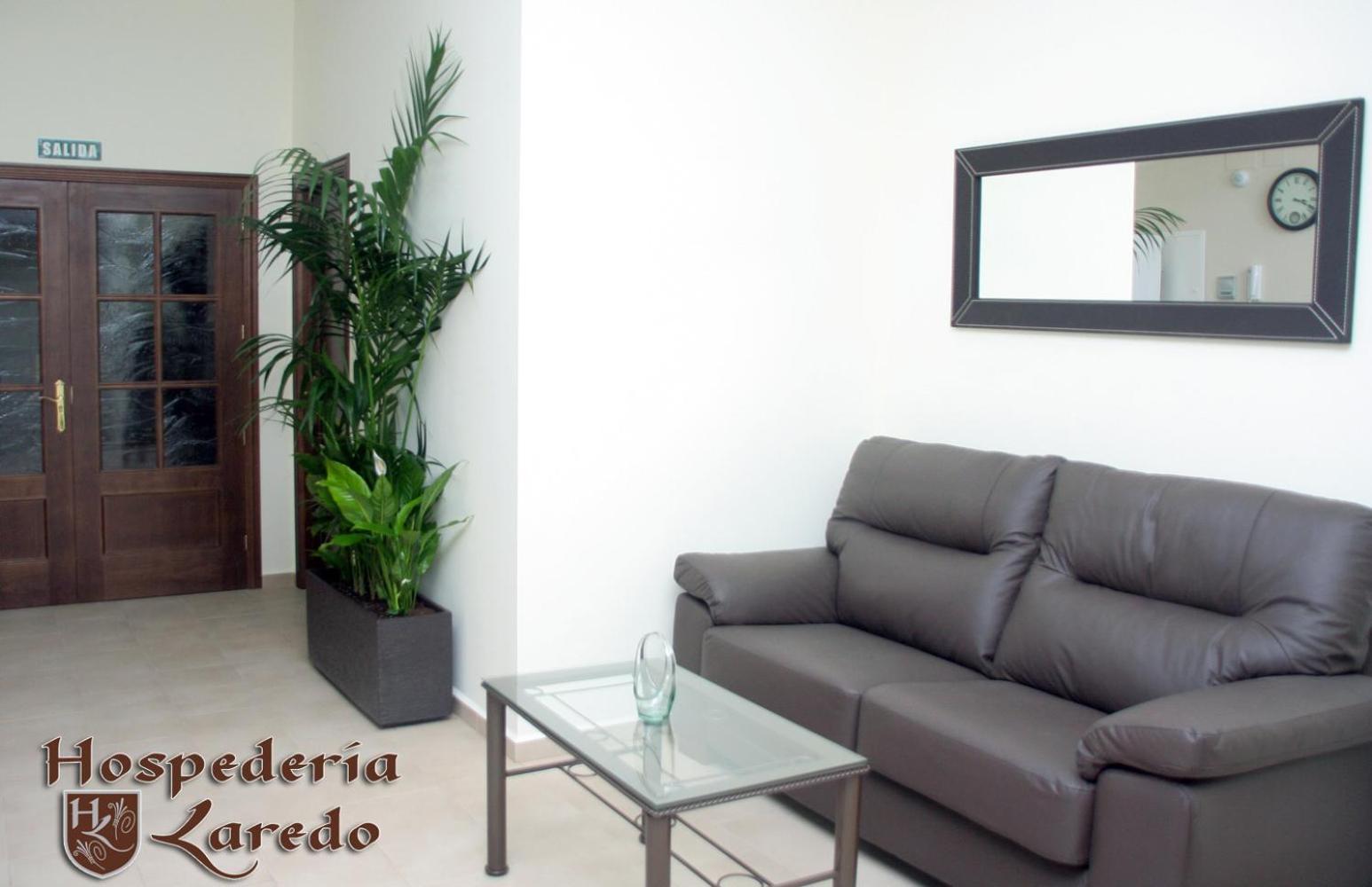 ホテル Hospederia Laredo ラ・カルロータ エクステリア 写真